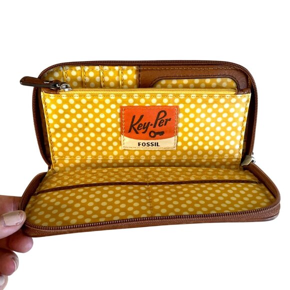 Fossil Key-Per Coated Canvas Floral Zip-Around Wallet w/ Card Slots & ID Window - Picture 2 of 12